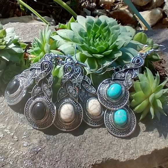 Sold $10 - Picture 3 of 4